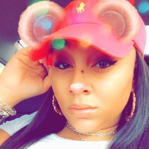 Meet your Posher, Jade